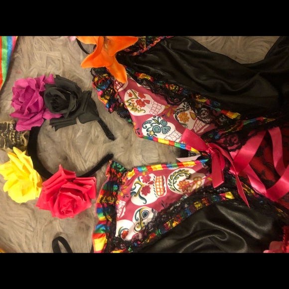 Día d los muertos costume - Picture 6 of 8